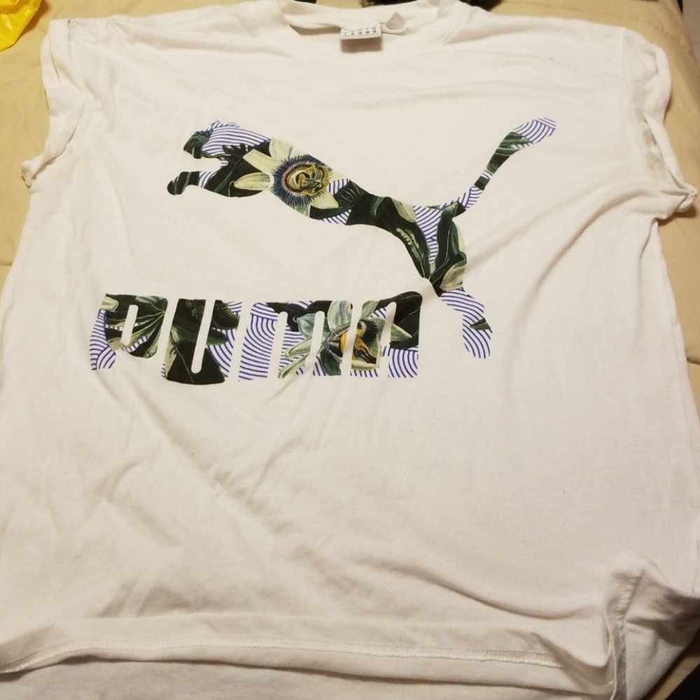 Puma top